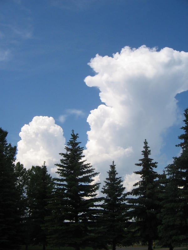 convective_lift_cloud-595449-edited